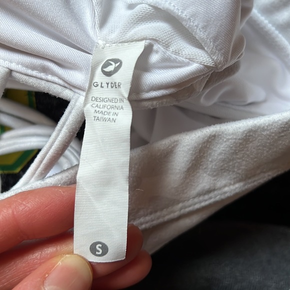 Like new/hardly worn Glyder strappy light camo sports bra in women’s size S - Picture 5 of 5